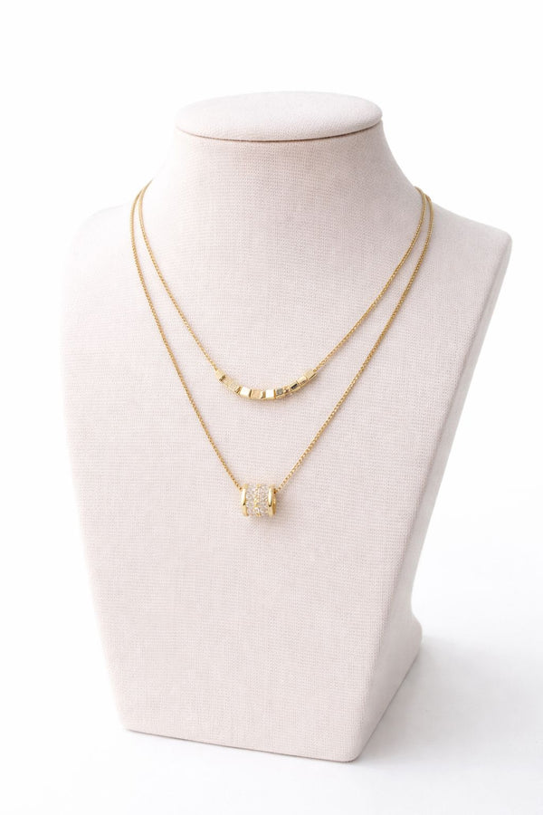 Double layered necklace
