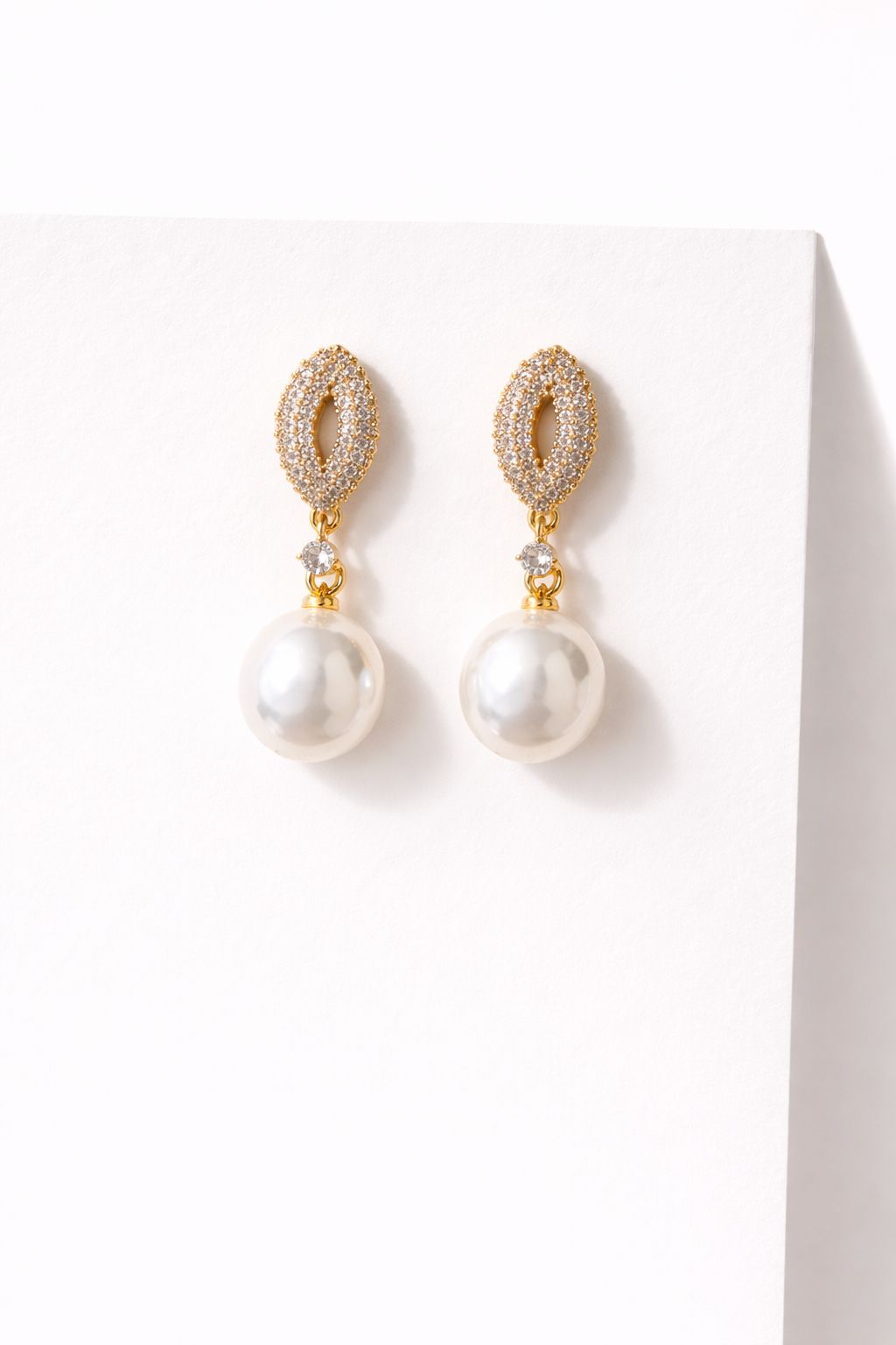 pearl earrings