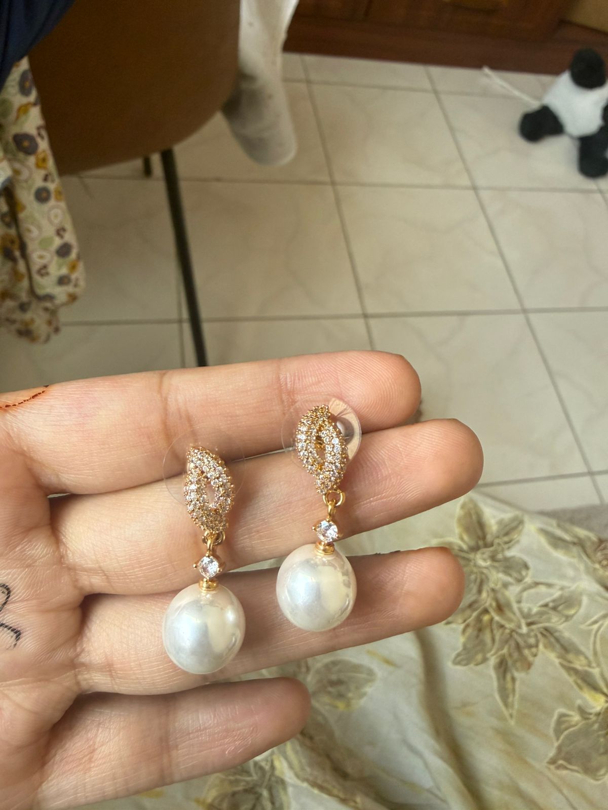 pearl earrings